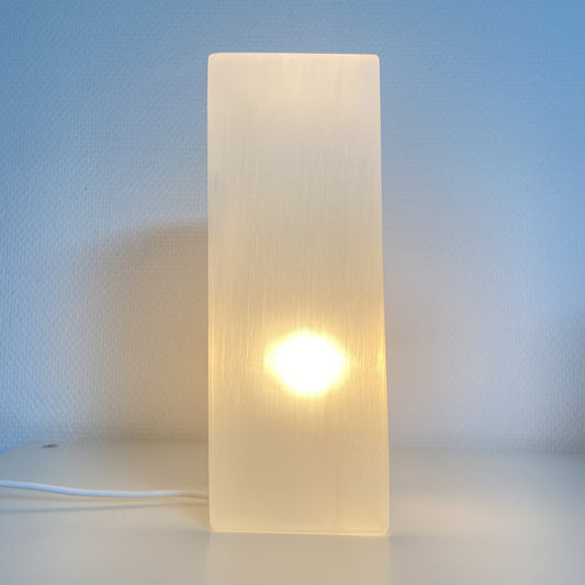 Lampe en Sélénite - Carrée (25 cm)