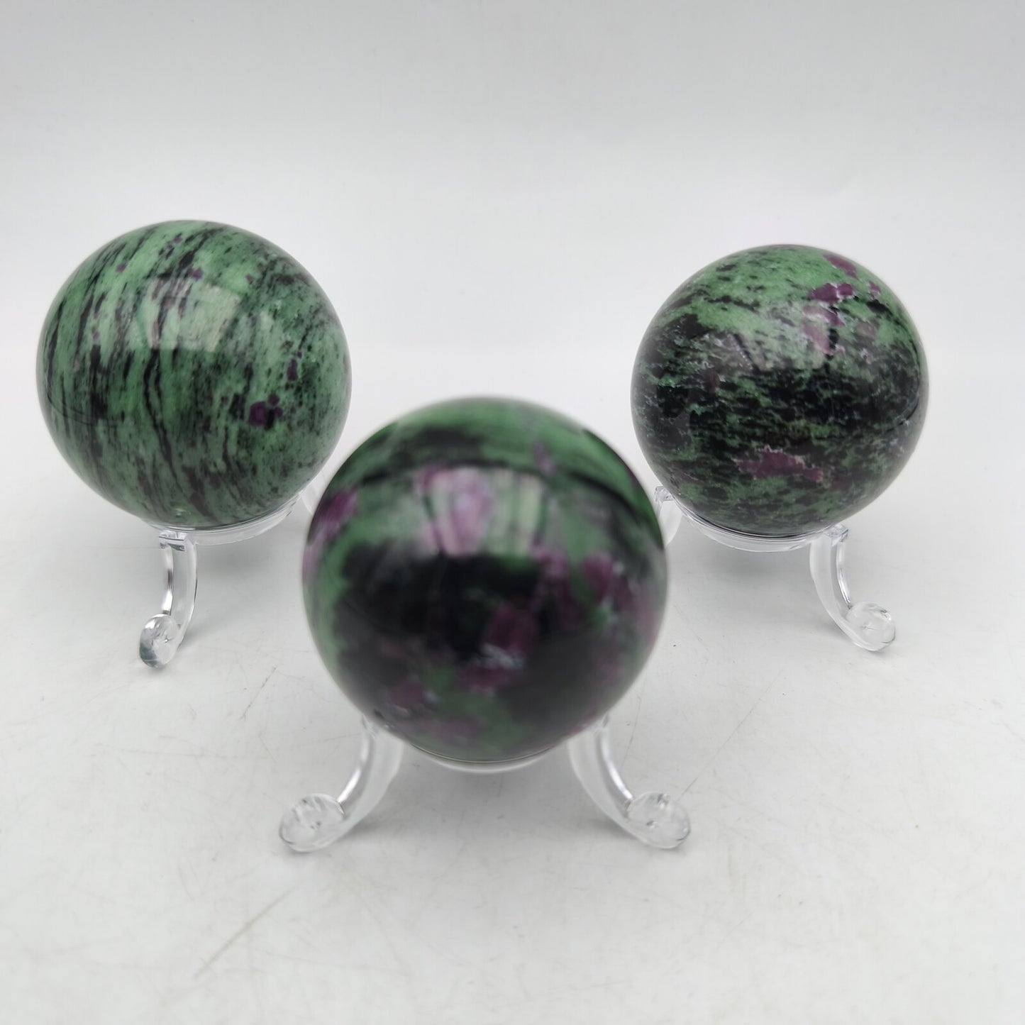 Sphère - Rubis zoisite - Diamètre 4,5 / 5 cm