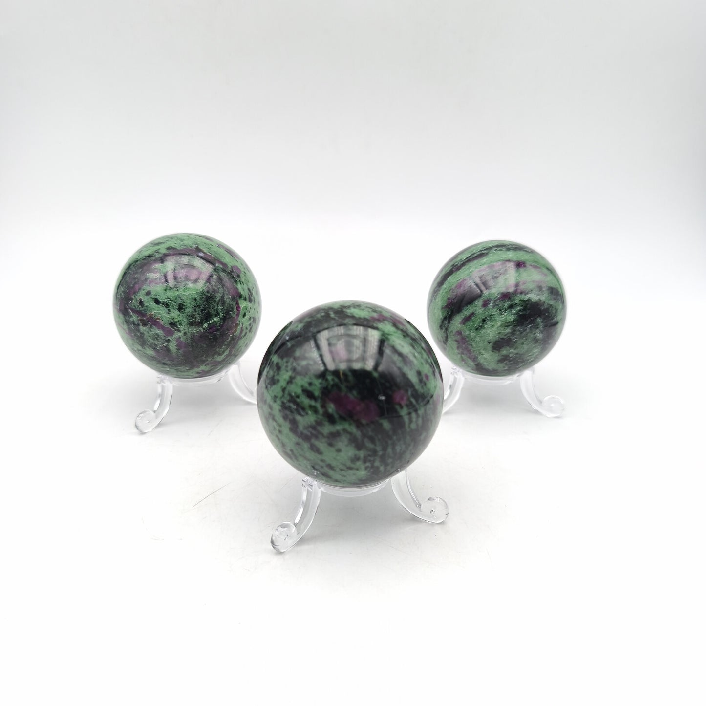 Sphère - Rubis zoisite  - Diamètre 5 / 5,5 cm