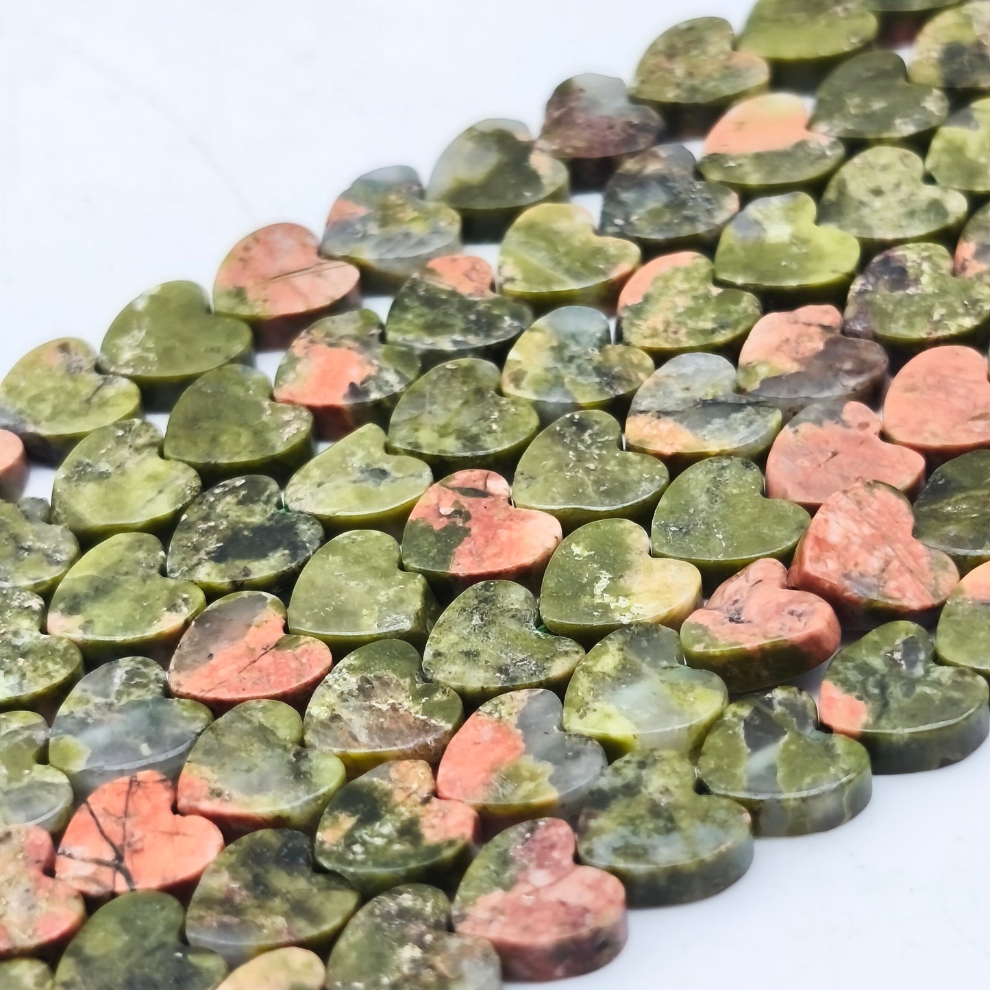 Rang de perles cœur - Jaspe Unakite (6 mm)