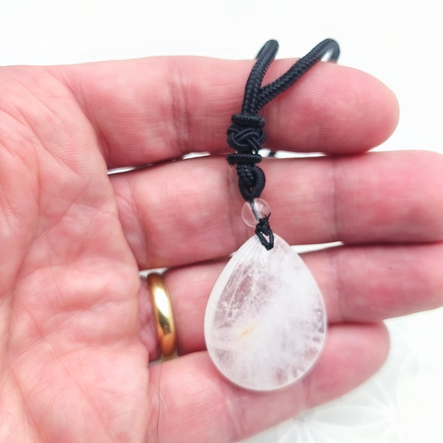 Pendentif poire avec son cordon - Cristal