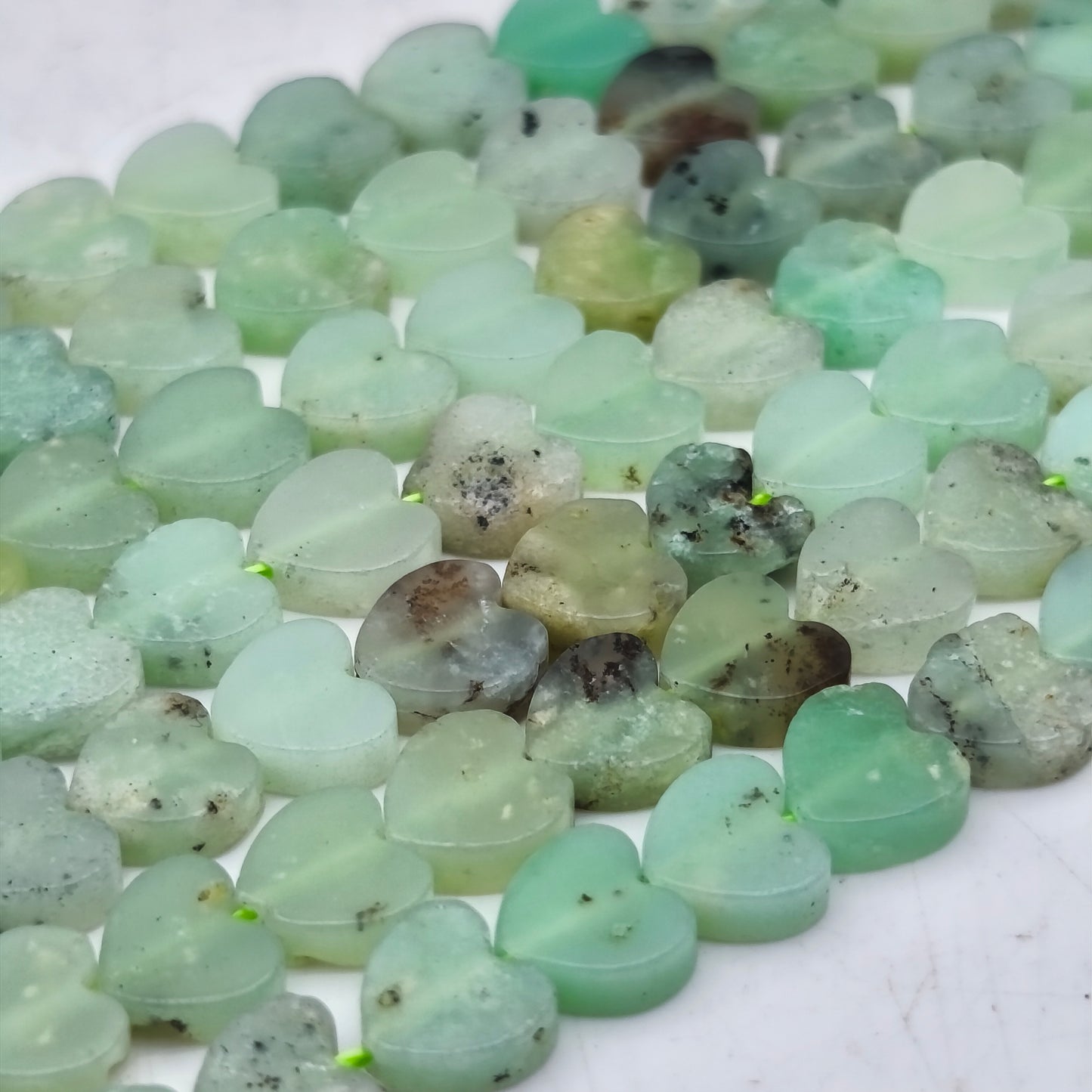 Rang de perles cœur - Chrysoprase (6 mm)