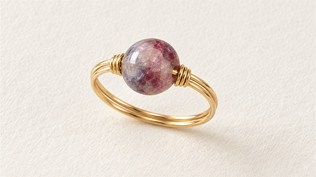 Bague double anneau en fil doré : tourmaline rose