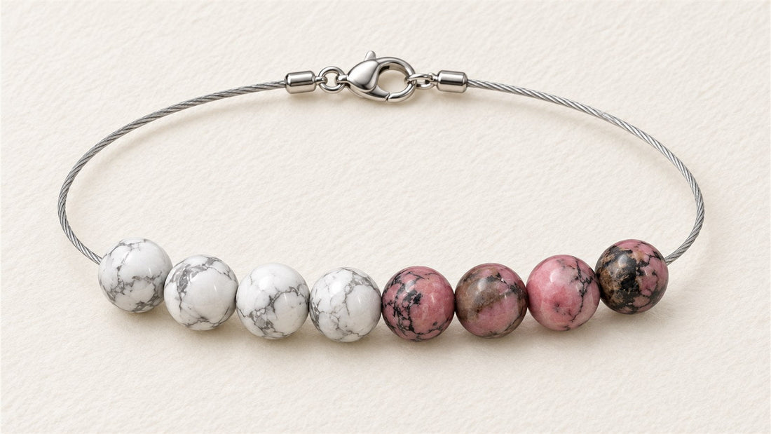 Bracelet câble souple et huit perles : howlite et rhodonite