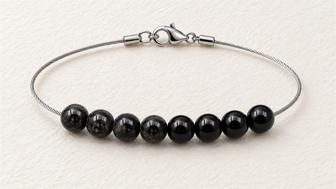 Bracelet câble souple et huit perles : obsidienne noire et onyx
