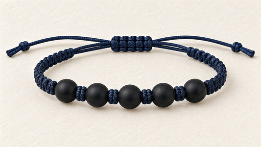 Bracelet cordon à cinq perles espacées : onyx mat