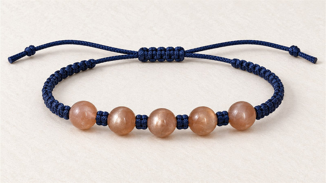 Bracelet cordon à cinq perles espacées : pierre de soleil