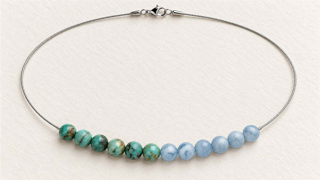 Collier douze perles sur câble : turquoise extra et aigue-marine extra