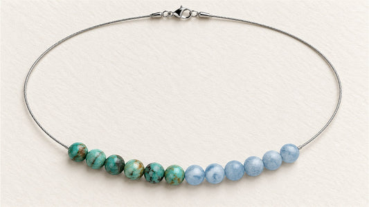 Collier douze perles sur câble : turquoise extra et aigue-marine extra