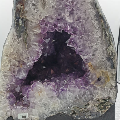 Géode - Améthyste n°84 - 28,46 kg