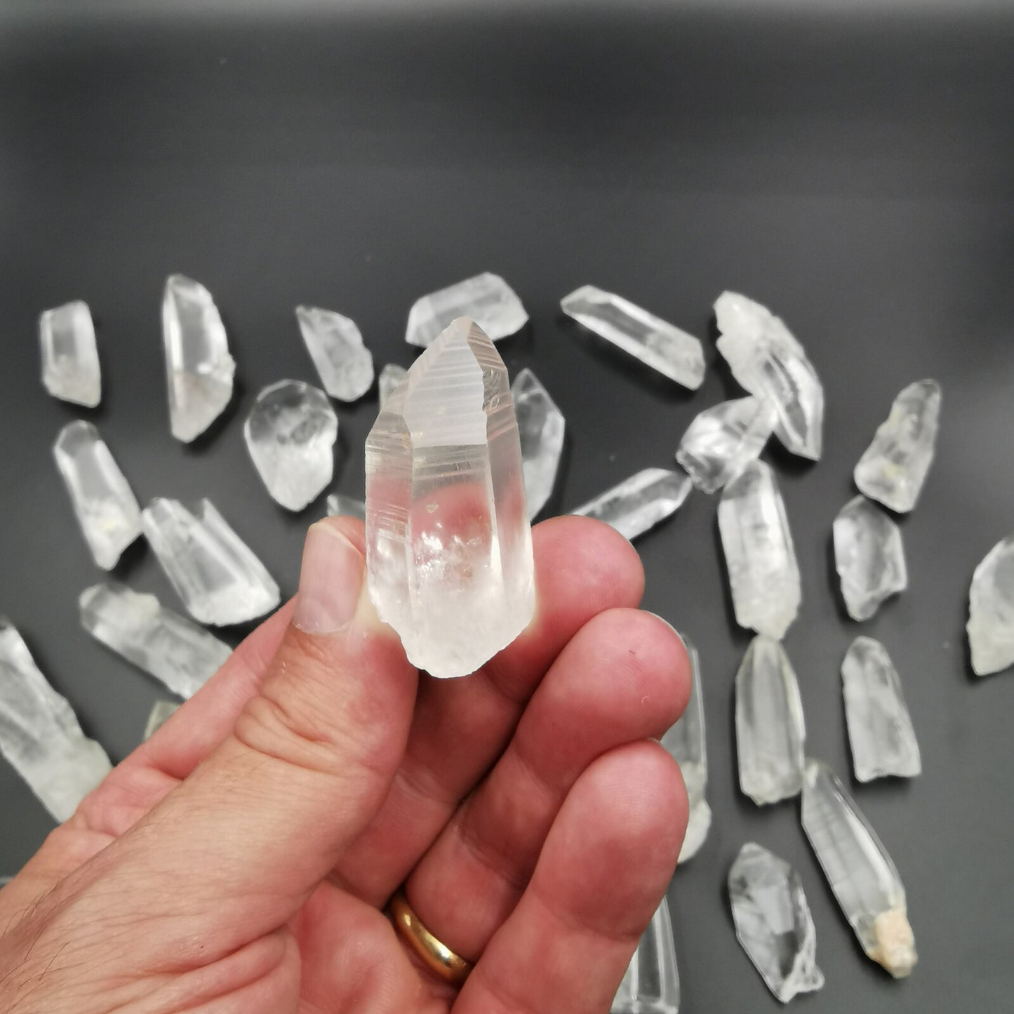 Pointes de cristal / quartz brut - Moyen