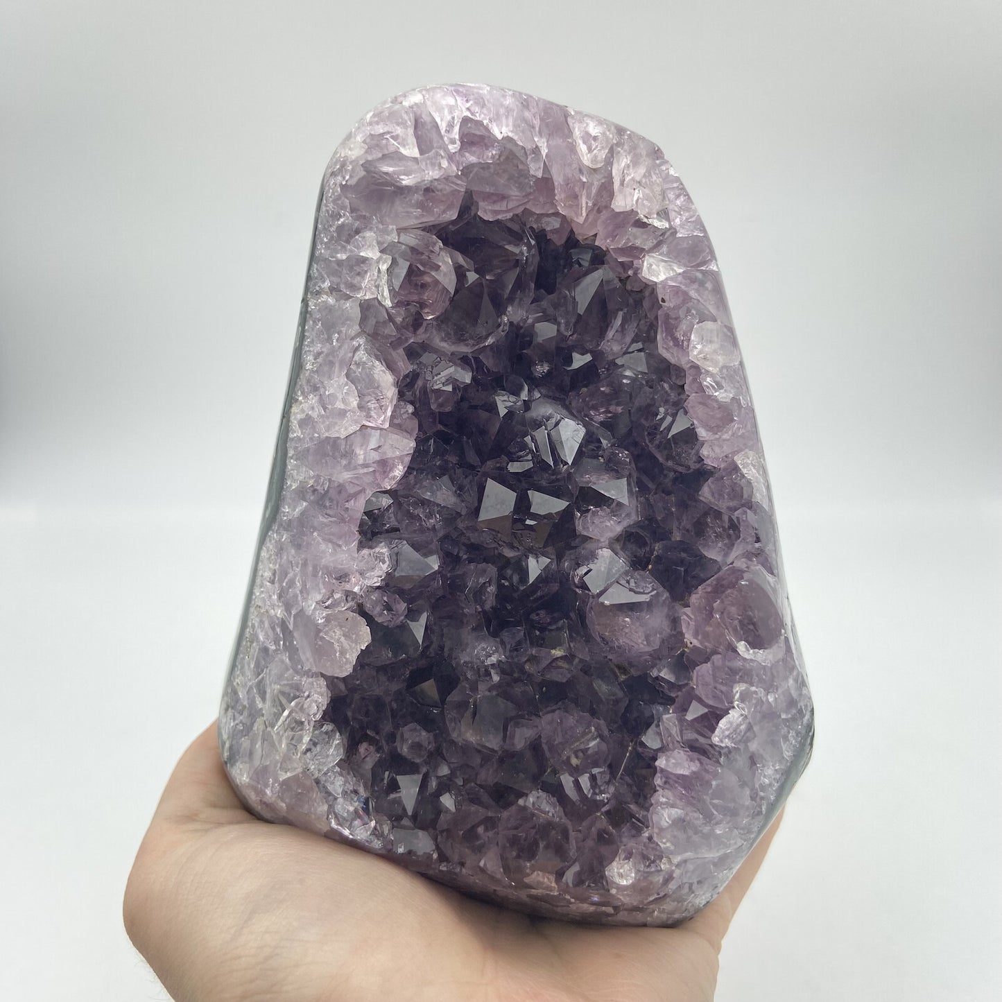 Lot de 3 Améthystes Brutes - Bords Polis n°4 - 2,840 kg