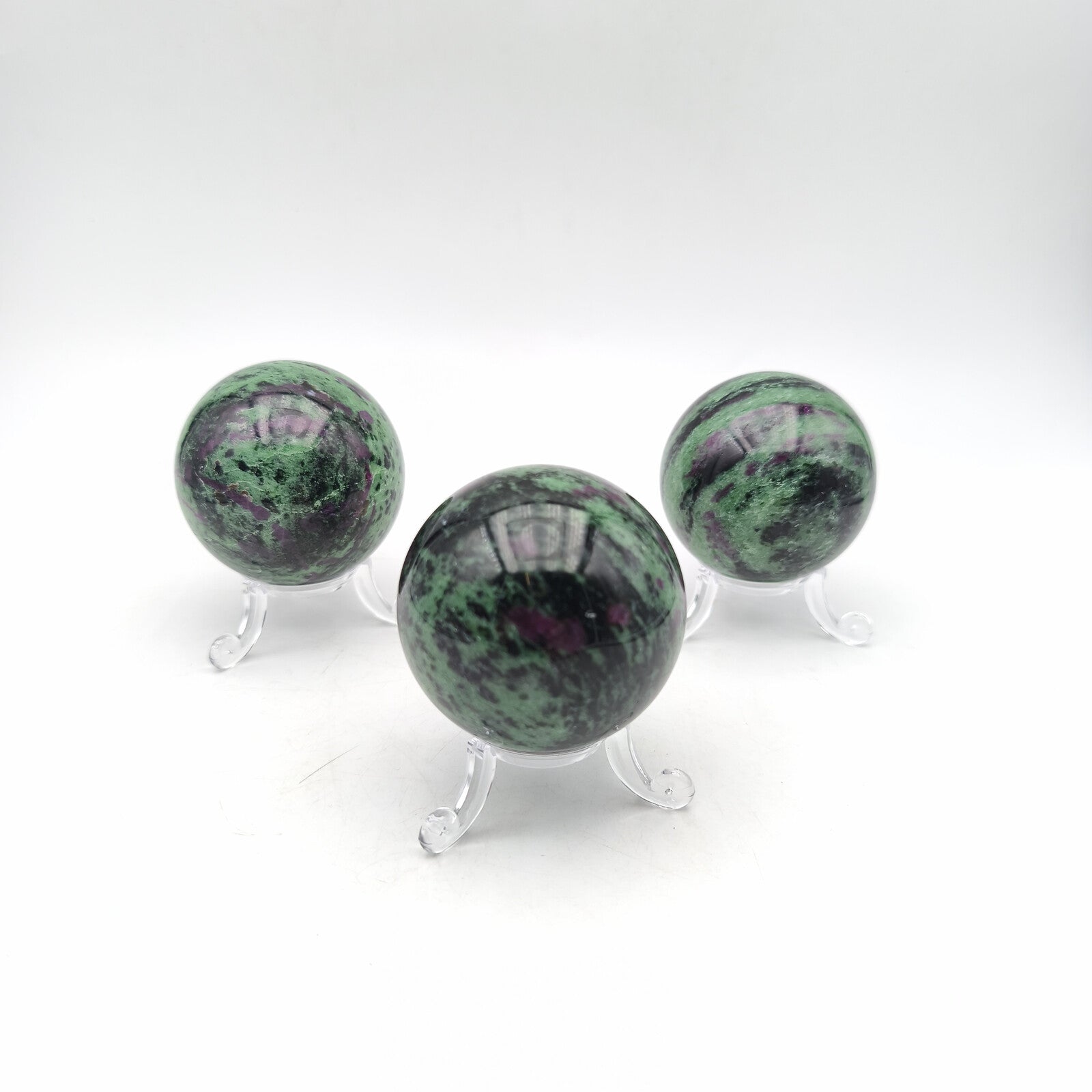 Sphère - Rubis zoisite  - Diamètre 5 / 5,5 cm