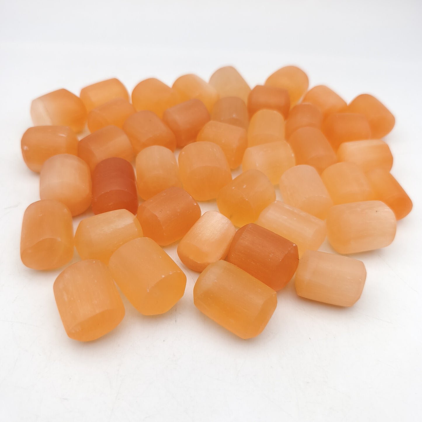 Pierres Roulées - Selenite orange