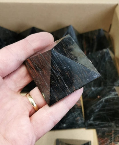Pyramides - Tourmaline Noire