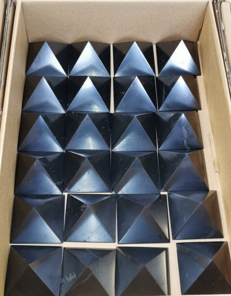 Pyramide - Shungite
