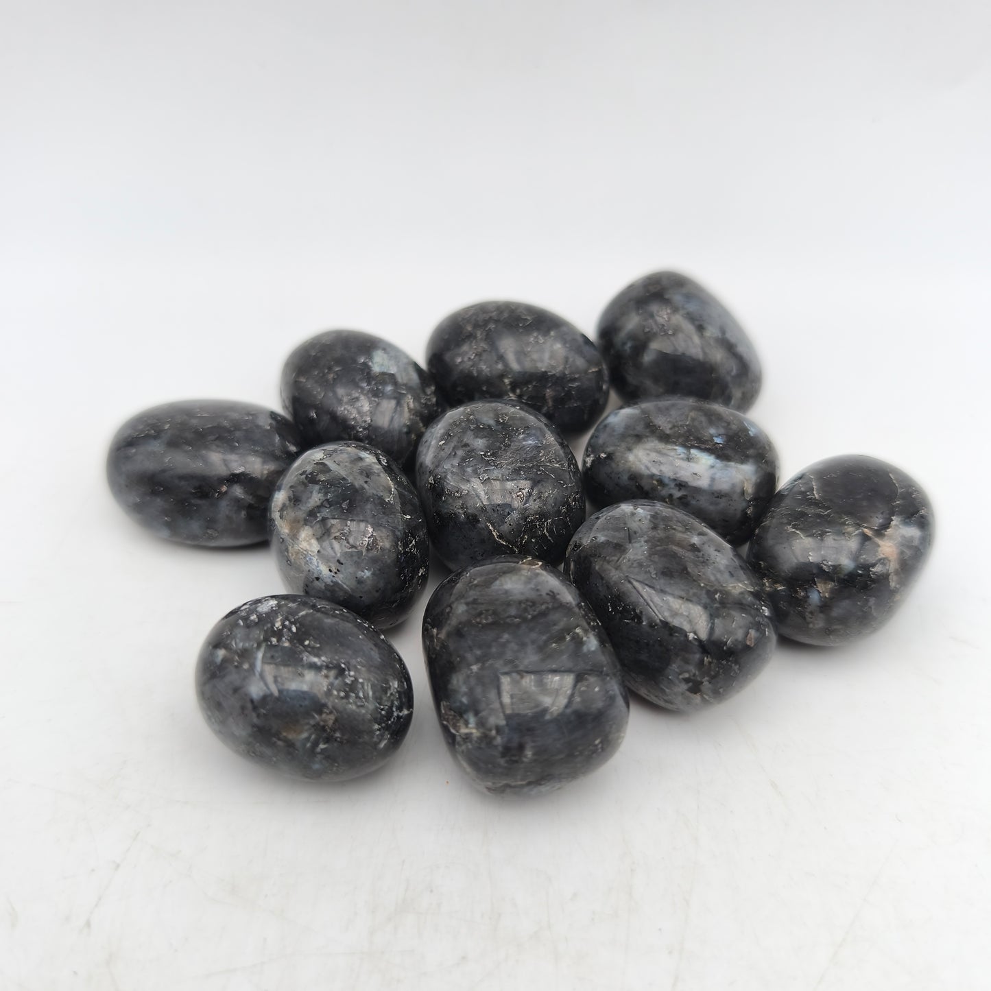 Pierres Roulées - Larvikite - (200 g)