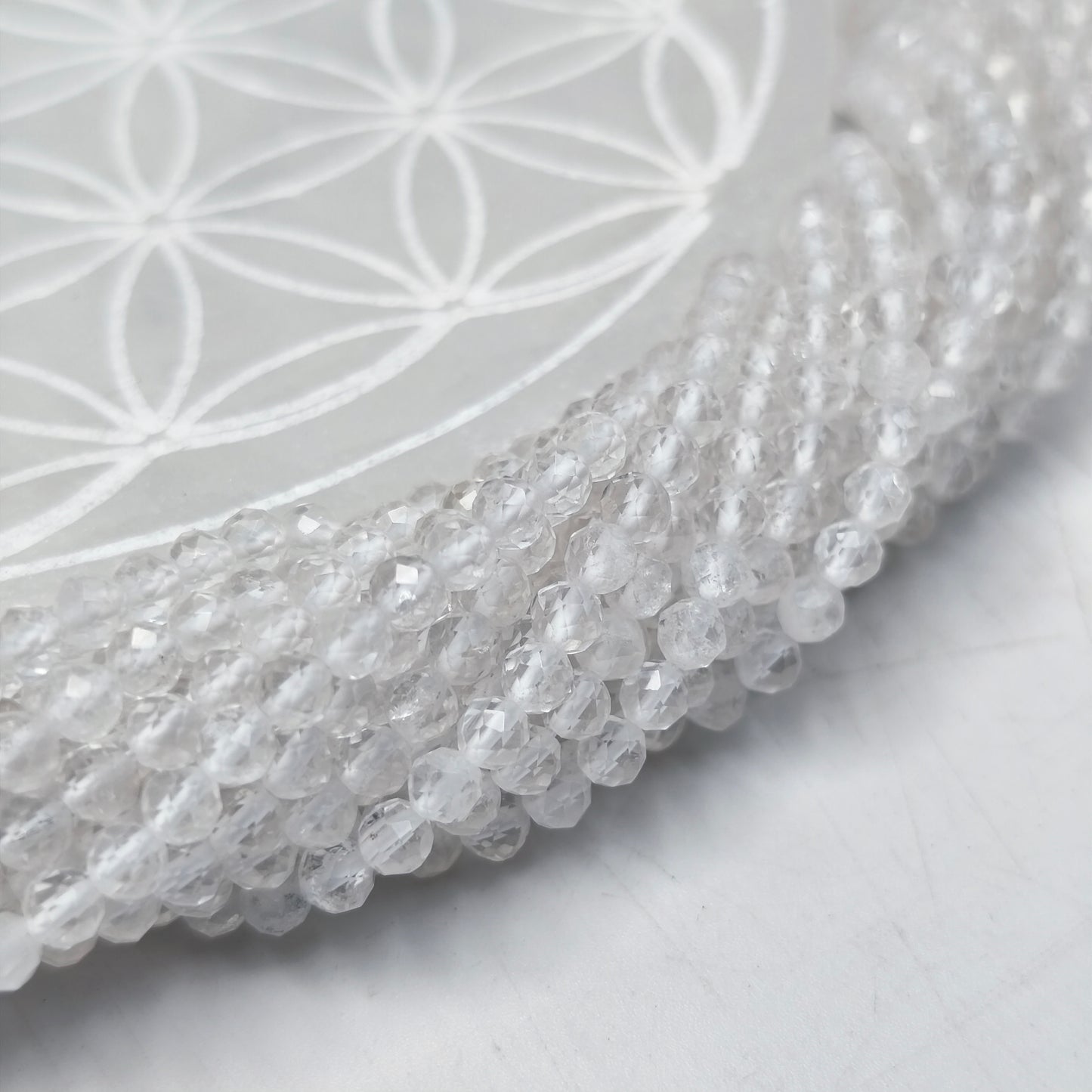 Rang facetté - Cristal de roche (4 mm)