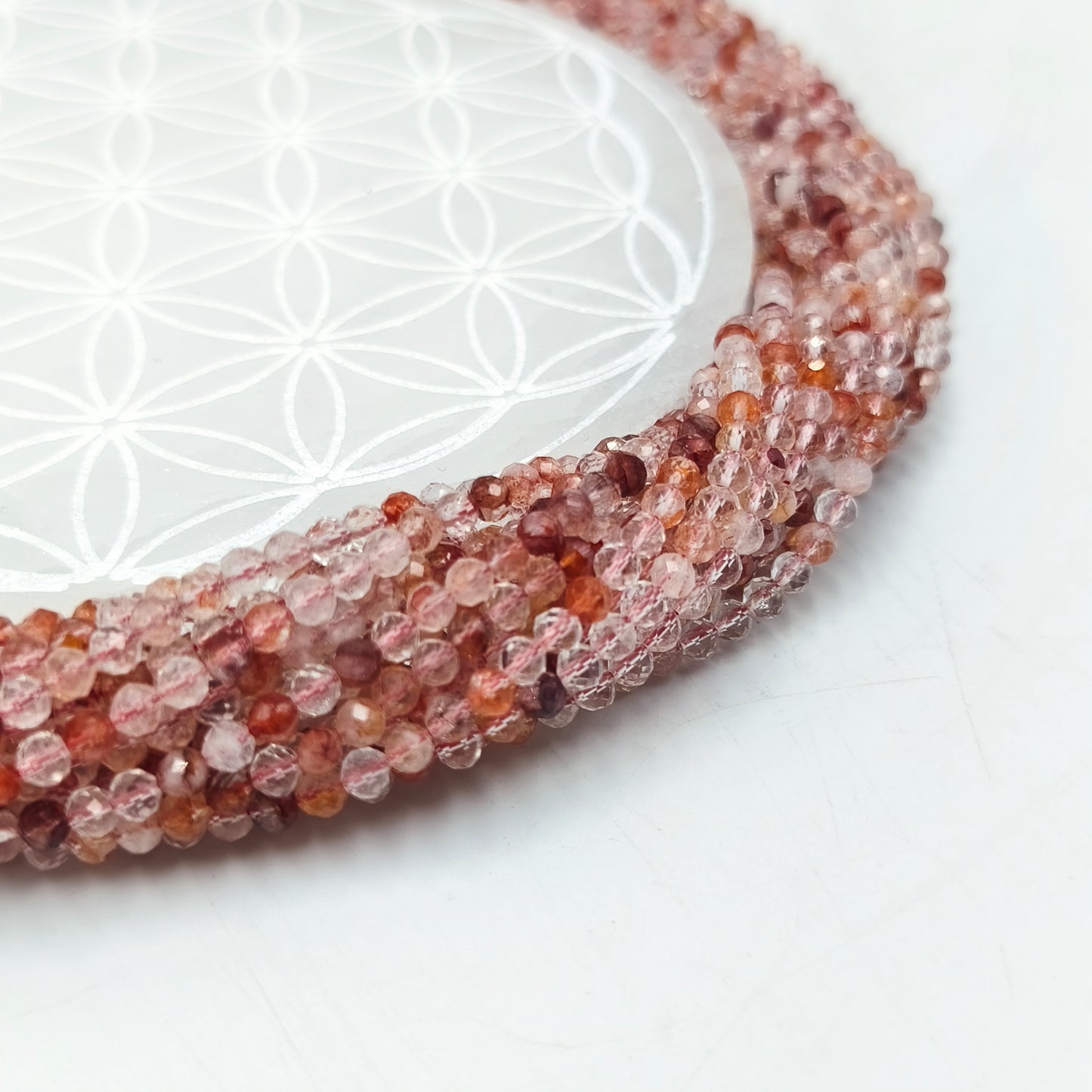 Rang facetté - Quartz hématoïde (4 mm)