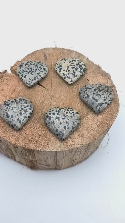 Petit Coeur PLAT - Jaspe dalmatien - Taille M