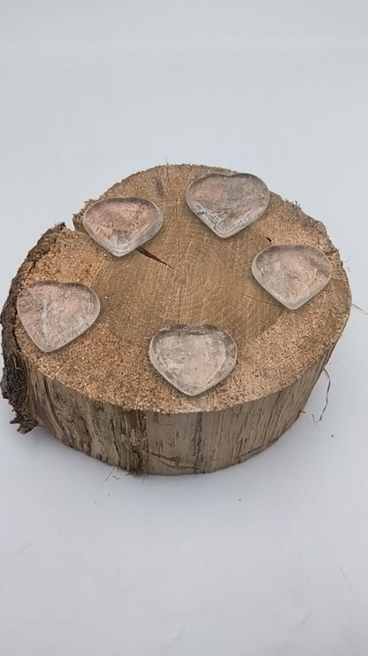 Petit Coeur PLAT- Cristal de roche - Taille M