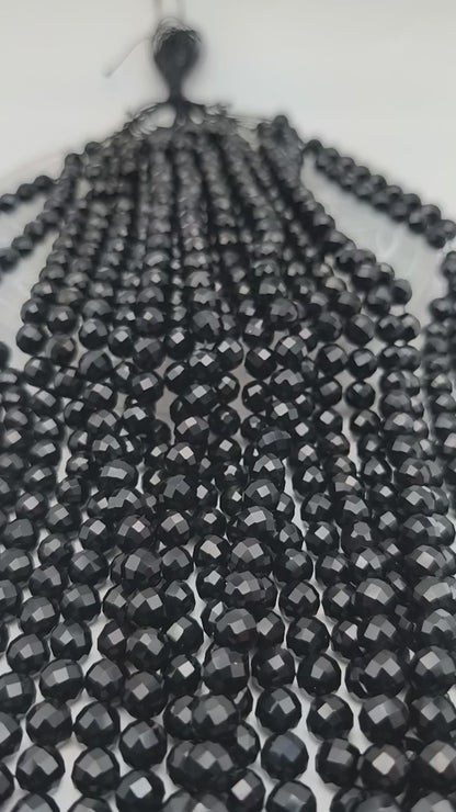 Rang de perles facettées - Onyx (8 mm)