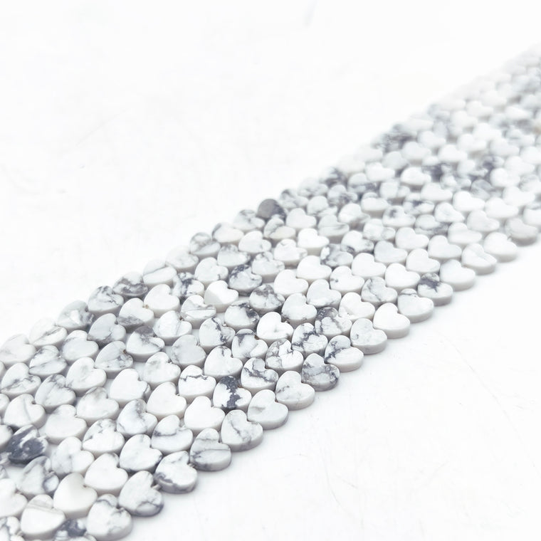 Rang de perles cœur - Howlite (6 mm)