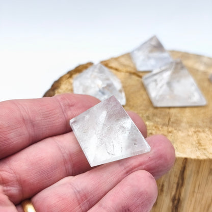 Pyramide - Cristal de roche - 2,5 cm