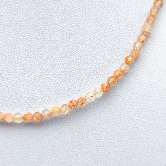 Collier perles facettées - Pierre de soleil (3 mm)