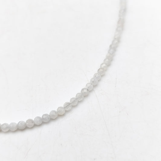 Collier perles facettées -  Pierre de lune blanche (3 mm)