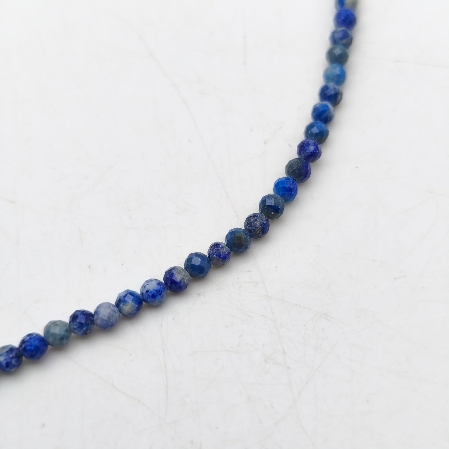 Facettierte Perlenkette - Lapislazuli (3 mm)