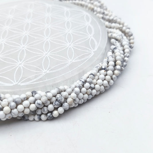 Rang de perles - Howlite (4 mm)