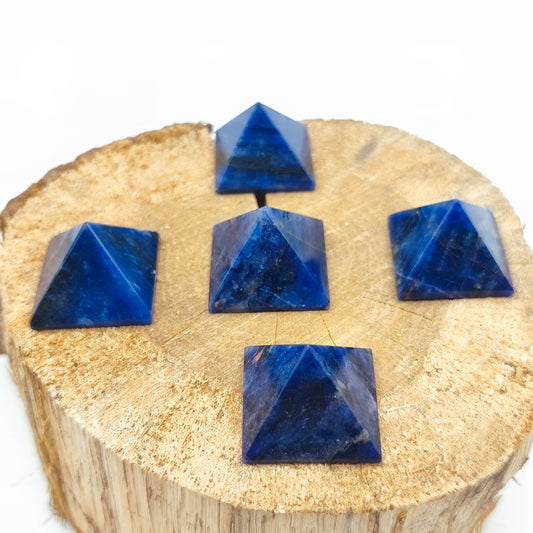 Pyramide - Sodalite