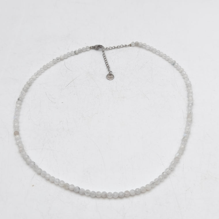 Collier perles facettées -  Pierre de lune blanche (3 mm)