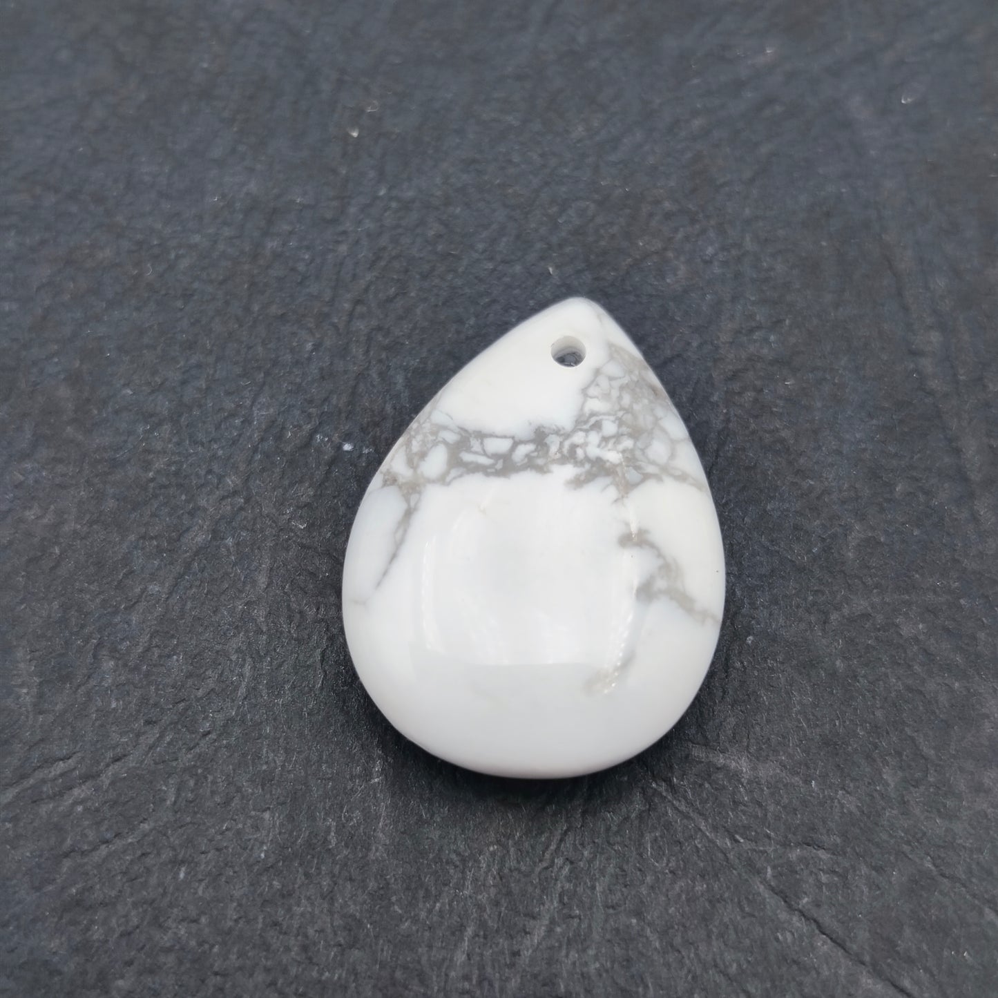 Pendentif Goutte Howlite