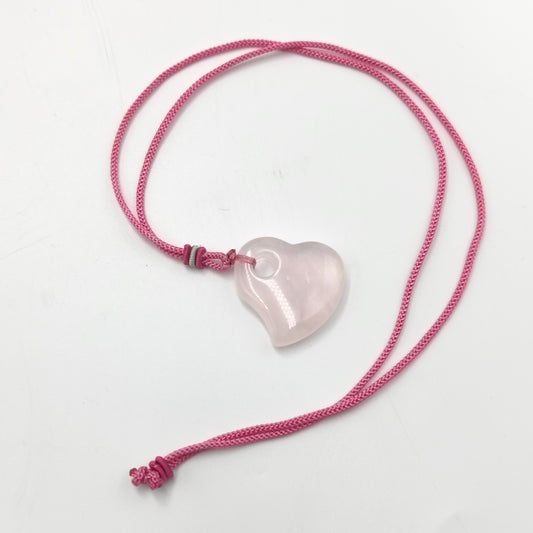 Pendentif Coeur Quartz rose (avec son cordon)