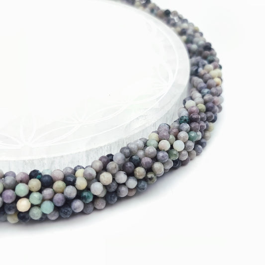 Rang de perles facettées - Emeraude sur quartz (4 mm)