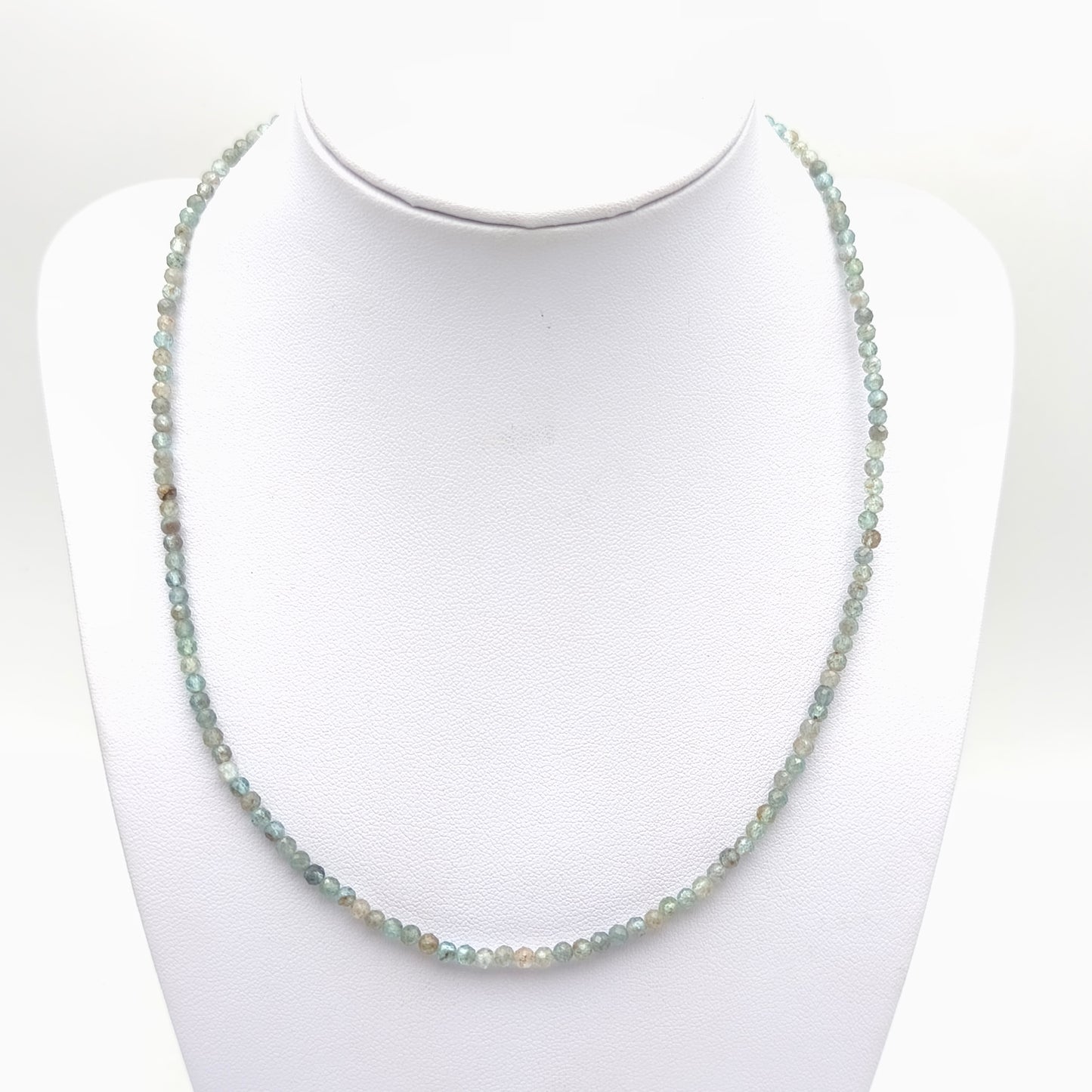 Collier perles facettées - Apatite EXTRA (3 mm)