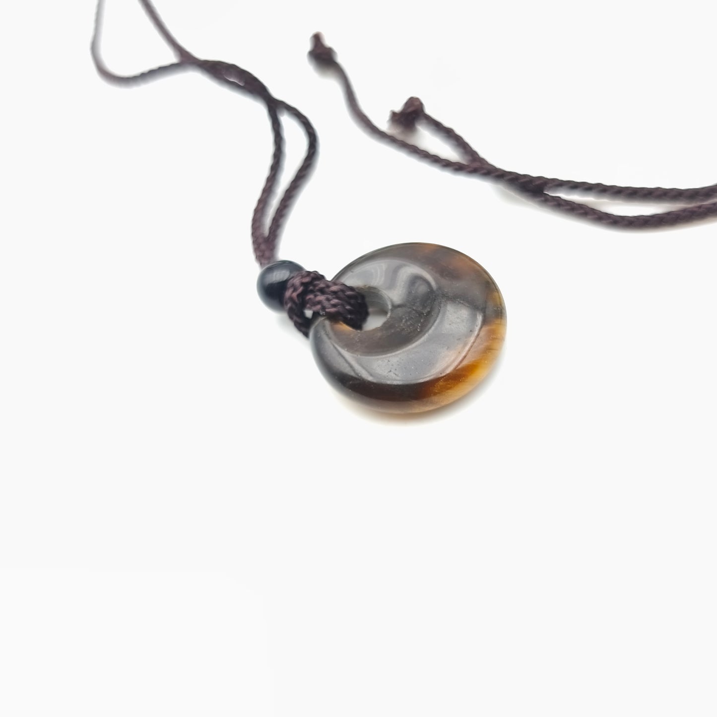 Pendentif rond 2 cm avec son cordon - Oeil de tigre