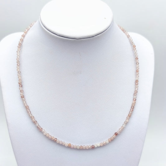 Collier perles facettées - Quartz fumé (3 mm)