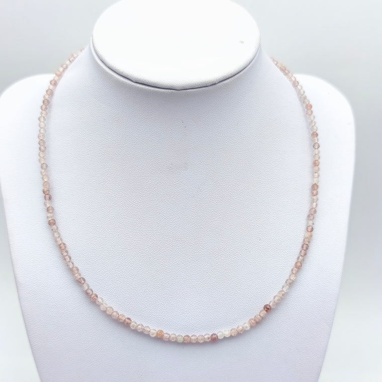 Collier perles facettées - Quartz fumé (3 mm)