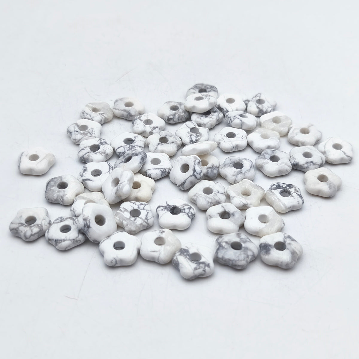 Pendentif Fleur Howlite