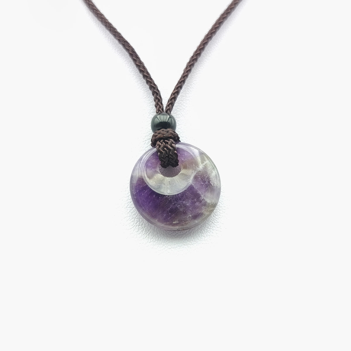 Runder Anhänger 2 cm mit Kordel – Natur-Amethyst