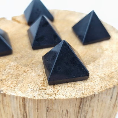 Pyramide - Tourmaline noire - 2,5 cm