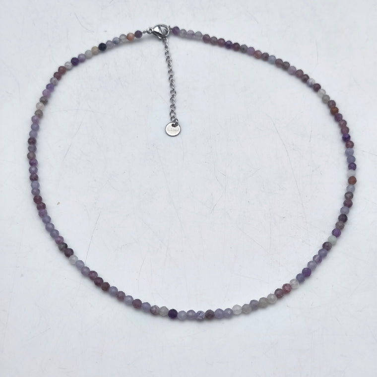 Collier perles facettées -  Lépidolite (3 mm)