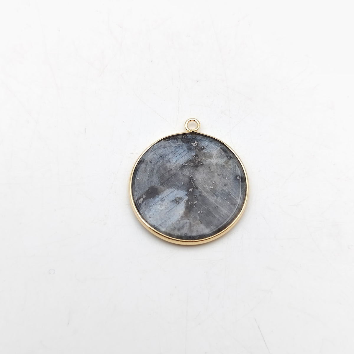 Pendentif rond serti Larvikite