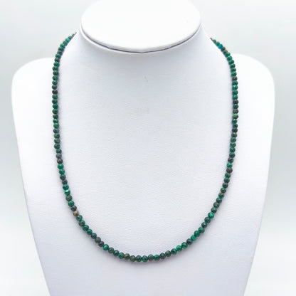 Collier perles facettées - Malachite (3 mm)