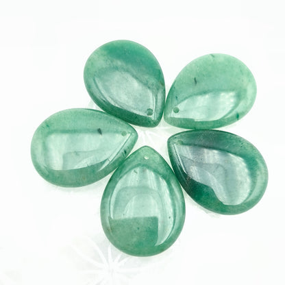 Pendentif goutte perçé Taille M 30 x 25 mm. - Aventurine verte