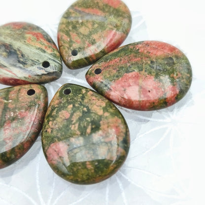 Pendentif goutte perçé Taille M 30 x 25 mm. - Jaspe Unakite