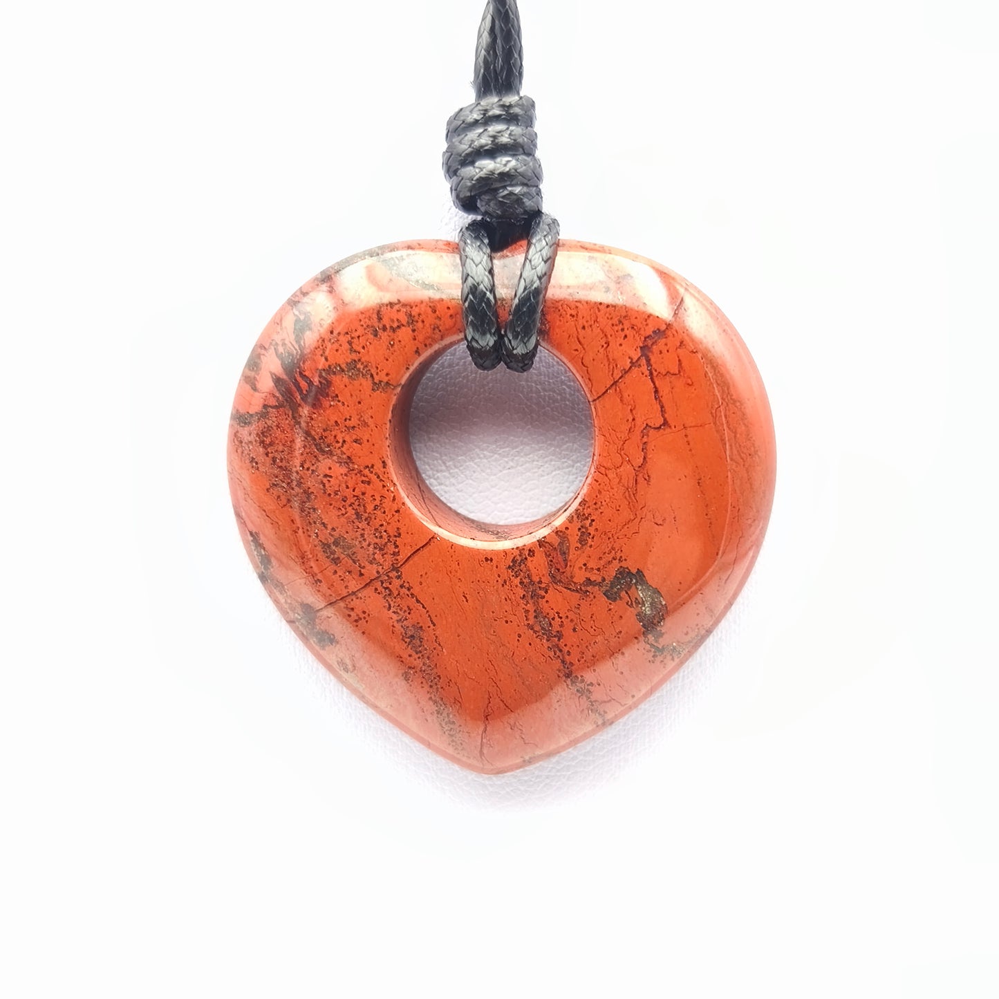 Pendentif cœur G avec son cordon - Jaspe rouge